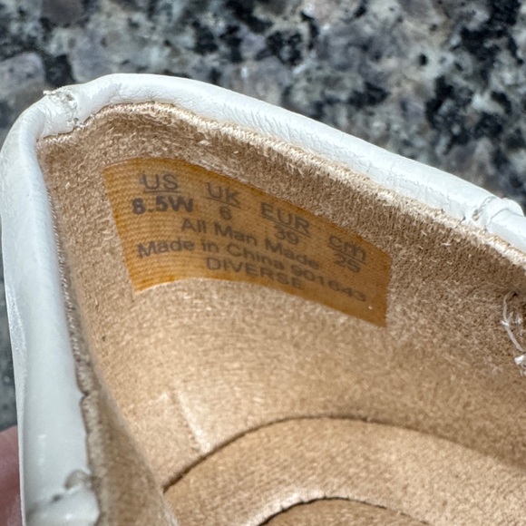 Life Stride Diverse Women's off White or cream Loafers flats NEW 8.5W - Picture 14 of 16